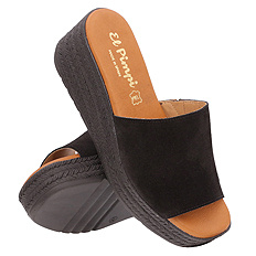 Klapki damskie na koturnie