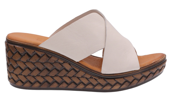 Wysokie klapki damskie profilaktyczne na koturnie